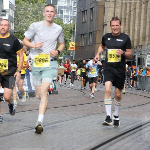 13.09.2026 - 21. swb-Marathon Bremen Strokosch-Dieckow http://msf.ph/oto/10297899 13.09.2026 10:49:21 Ziel 10253, 10293, 10392, 10566, 11316, 11891, 12027, 12132, 12149, 12204, 12350, 12450, 12529, 13555, 10739, 10835, 10846, 10910, 11092, 11191, 11635, 12376 meine-sportfotos.de