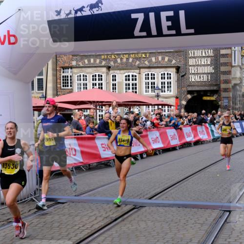 13.09.2026 - 21. swb-Marathon Bremen Tim E. http://msf.ph/oto/10297959 13.09.2026 10:32:10 Ziel 12457, 13533, 13536, 13573, 13618, 13643 meine-sportfotos.de