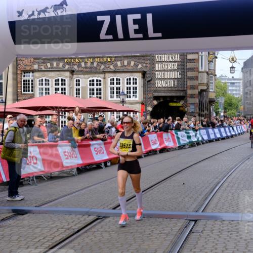 13.09.2026 - 21. swb-Marathon Bremen Tim E. http://msf.ph/oto/10297988 13.09.2026 10:32:11 Ziel 12457, 13533, 13536, 13573, 13618, 13643 meine-sportfotos.de