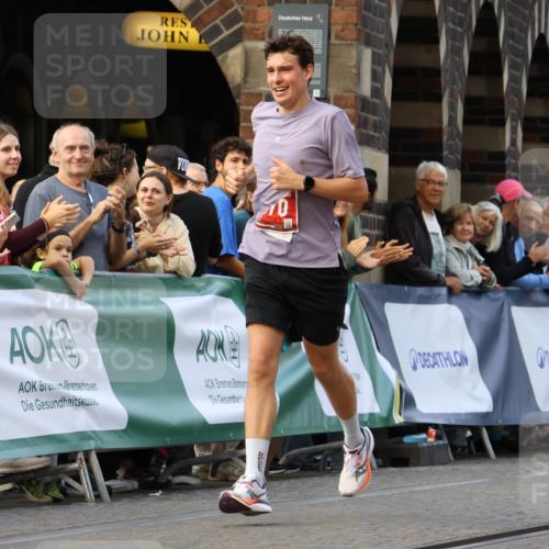 13.09.2026 - 21. swb-Marathon Bremen Strokosch-Dieckow http://msf.ph/oto/10298161 13.09.2026 12:36:25 Ziel 1670 meine-sportfotos.de