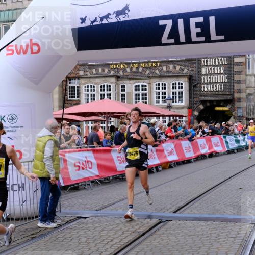 13.09.2026 - 21. swb-Marathon Bremen Tim E. http://msf.ph/oto/10298185 13.09.2026 10:33:54 Ziel 10366, 10475, 11059, 11481, 11652, 12459, 13530 meine-sportfotos.de