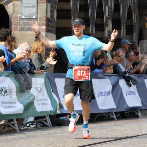 13.09.2026 - 21. swb-Marathon Bremen Strokosch-Dieckow http://msf.ph/oto/10298209 13.09.2026 12:37:46 Ziel 513, 1957 meine-sportfotos.de