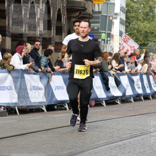 13.09.2026 - 21. swb-Marathon Bremen Strokosch-Dieckow http://msf.ph/oto/10298234 13.09.2026 10:49:37 Ziel 10294, 10392, 10514, 10655, 10739, 10846, 11191, 11316, 11567, 11621, 11896, 11984, 12132, 12149, 12376, 12450, 12529, 13577, 10508, 10709, 11007, 11183 meine-sportfotos.de