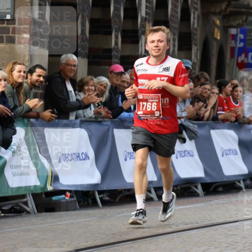 13.09.2026 - 21. swb-Marathon Bremen Strokosch-Dieckow http://msf.ph/oto/10298277 13.09.2026 12:38:04 Ziel 1766 meine-sportfotos.de