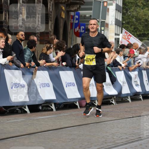 13.09.2026 - 21. swb-Marathon Bremen Strokosch-Dieckow http://msf.ph/oto/10298295 13.09.2026 10:49:44 Ziel 10294, 10655, 10739, 10835, 10846, 10910, 11092, 11191, 11621, 11635, 12376, 10452, 10508, 10593, 10966, 11005, 11035, 11183, 12380 meine-sportfotos.de