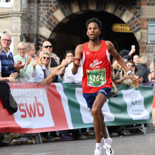 13.09.2026 - 21. swb-Marathon Bremen Strokosch-Dieckow http://msf.ph/oto/10298309 13.09.2026 12:40:37 Ziel 149, 1263, 3662 meine-sportfotos.de