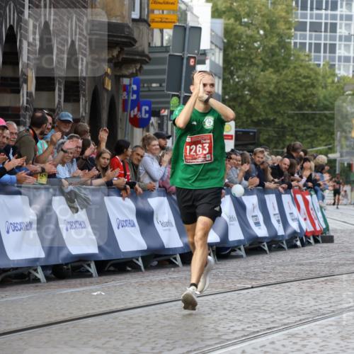 13.09.2026 - 21. swb-Marathon Bremen Strokosch-Dieckow http://msf.ph/oto/10298337 13.09.2026 12:41:10 Ziel 642, 1263, 3662 meine-sportfotos.de
