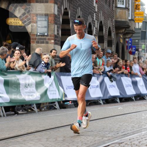 13.09.2026 - 21. swb-Marathon Bremen Strokosch-Dieckow http://msf.ph/oto/10298386 13.09.2026 12:41:35 Ziel 634, 129 meine-sportfotos.de