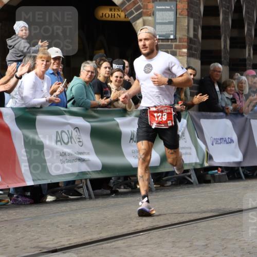 13.09.2026 - 21. swb-Marathon Bremen Strokosch-Dieckow http://msf.ph/oto/10298423 13.09.2026 12:42:11 Ziel 129 meine-sportfotos.de