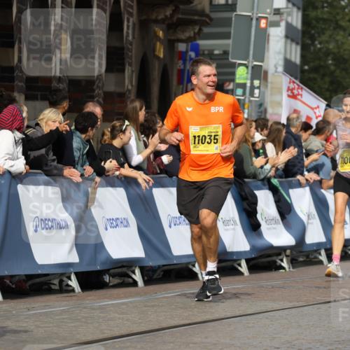 13.09.2026 - 21. swb-Marathon Bremen Strokosch-Dieckow http://msf.ph/oto/10298440 13.09.2026 10:49:59 Ziel 10709, 10835, 10910, 11007, 11092, 11635, 11717, 10876, 11111, 11128, 11415, 12240, 12510 meine-sportfotos.de