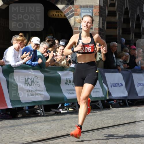 13.09.2026 - 21. swb-Marathon Bremen Strokosch-Dieckow http://msf.ph/oto/10298446 13.09.2026 12:43:03 Ziel 206, 236 meine-sportfotos.de