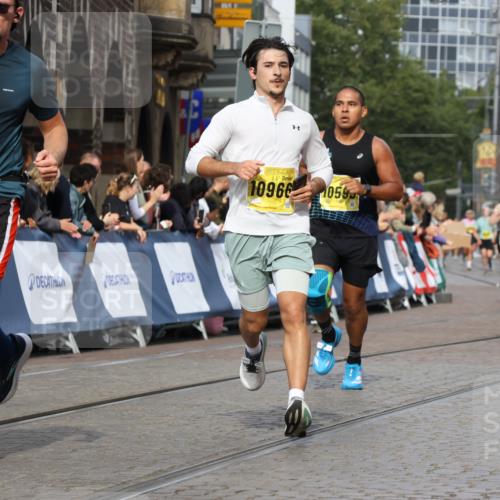 13.09.2026 - 21. swb-Marathon Bremen Strokosch-Dieckow http://msf.ph/oto/10298559 13.09.2026 10:50:04 Ziel 10508, 10709, 10966, 11007, 11035, 11183, 11717, 10170, 10876, 11111, 11128, 11178, 11497, 11499, 12240, 12269 meine-sportfotos.de