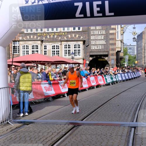 13.09.2026 - 21. swb-Marathon Bremen Tim E. http://msf.ph/oto/10298585 13.09.2026 10:36:53 Ziel 11916, 12456, 13548 meine-sportfotos.de
