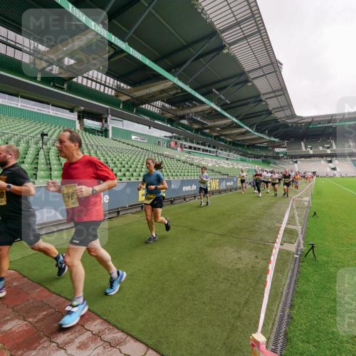13.09.2026 - 21. swb-Marathon Bremen Michael Burmester http://msf.ph/oto/10298623 13.09.2026 10:33:41 Laufen im Stadion 10018, 10067, 10078, 10166, 10177, 10184, 10203, 10211, 10226, 10236, 10240, 10243, 10249, 10254, 10256, 10297, 10300, 10322, 10355, 10356, 10365, 10372, 10374, 10379, 10383, 10394, 10408, 10410, 10415, 10423, 10428, 10460, 10486, 10494, 10530, 10550, 10565, 10578, 10604, 10668, 10670, 10673, 10675, 10687, 10690, 10691, 10699, 10700, 10707, 10721, 10728, 10745, 10749, 10750, 10771, 10772, 10787, 10788, 10794, 10798, 10828, 10857, 10914, 11126, 11343 meine-sportfotos.de