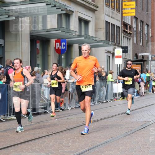 13.09.2026 - 21. swb-Marathon Bremen Strokosch-Dieckow http://msf.ph/oto/10298696 13.09.2026 10:46:05 Ziel 10228, 10897, 11110, 11287, 11356, 11706, 11925, 11926, 12035, 13511, 13609, 13640, 10436, 10447, 10992, 11015, 11279, 11762, 11956, 12033, 12069, 12556, 12557, 13529, 13595, 13612 meine-sportfotos.de