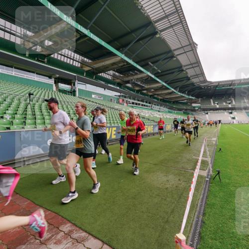 13.09.2026 - 21. swb-Marathon Bremen Michael Burmester http://msf.ph/oto/10298712 13.09.2026 10:34:02 Laufen im Stadion 10018, 10067, 10078, 10147, 10166, 10177, 10184, 10203, 10211, 10236, 10240, 10254, 10297, 10300, 10355, 10356, 10367, 10368, 10369, 10372, 10374, 10379, 10383, 10394, 10408, 10415, 10423, 10428, 10460, 10485, 10494, 10530, 10550, 10559, 10578, 10604, 10639, 10668, 10669, 10673, 10675, 10687, 10691, 10699, 10700, 10728, 10745, 10749, 10750, 10772, 10787, 10788, 10794, 10798, 10828, 10857, 10914, 10928, 11126, 11162, 11343, 11803, 11965, 10146, 10222 meine-sportfotos.de