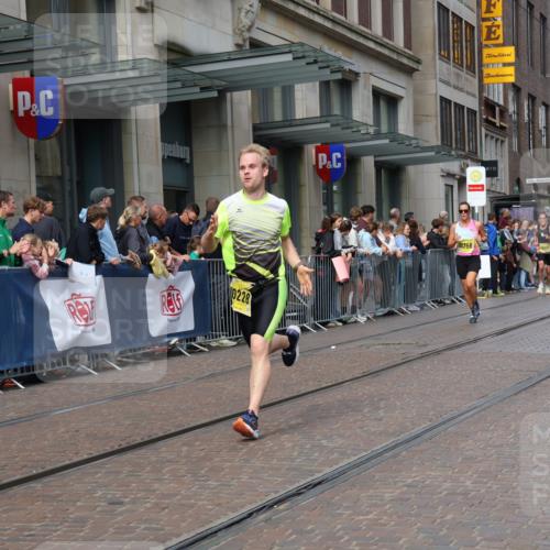 13.09.2026 - 21. swb-Marathon Bremen Strokosch-Dieckow http://msf.ph/oto/10298813 13.09.2026 10:46:22 Ziel 10445, 10590, 10897, 11110, 11155, 11356, 12035, 12364, 12375, 13511, 10228, 10447, 10992, 11287, 11706, 11925, 11926, 11956, 13529, 13609, 13612, 13640 meine-sportfotos.de