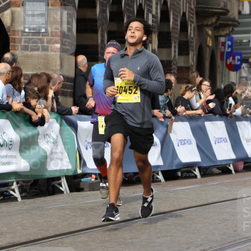 13.09.2026 - 21. swb-Marathon Bremen Strokosch-Dieckow http://msf.ph/oto/10298894 13.09.2026 10:50:09 Ziel 10508, 10593, 10709, 10966, 11005, 11007, 11035, 11183, 12380, 10170, 10923, 11111, 11128, 11178, 11497, 11499, 11680, 12045, 12269, 13562 meine-sportfotos.de