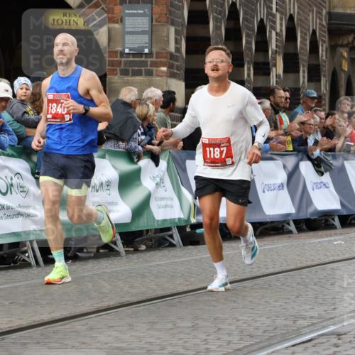 13.09.2026 - 21. swb-Marathon Bremen Strokosch-Dieckow http://msf.ph/oto/10298966 13.09.2026 12:45:26 Ziel 322, 814, 1187, 1544, 1840, 8285, 2032 meine-sportfotos.de