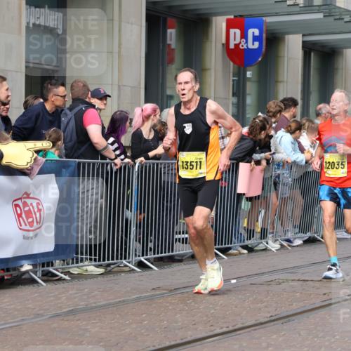 13.09.2026 - 21. swb-Marathon Bremen Strokosch-Dieckow http://msf.ph/oto/10298977 13.09.2026 10:46:28 Ziel 10289, 10445, 10504, 10590, 11155, 11199, 11212, 11661, 11783, 12035, 12364, 12375, 13511, 10228, 10447, 10897, 10992, 11110, 11287, 11356, 11706, 11925, 11926, 13609, 13640 meine-sportfotos.de