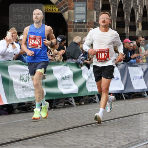 13.09.2026 - 21. swb-Marathon Bremen Strokosch-Dieckow http://msf.ph/oto/10298992 13.09.2026 12:45:26 Ziel 322, 814, 1187, 1544, 1840, 8285, 2032 meine-sportfotos.de