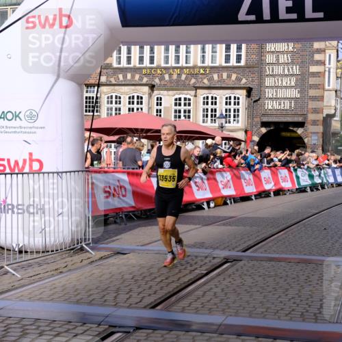 13.09.2026 - 21. swb-Marathon Bremen Tim E. http://msf.ph/oto/10299014 13.09.2026 10:38:04 Ziel 11083, 12538, 13535 meine-sportfotos.de