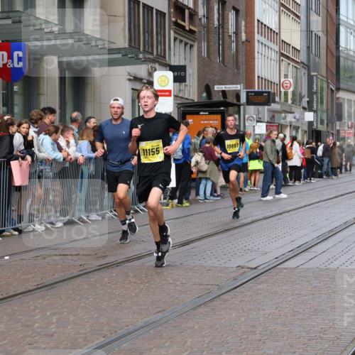 13.09.2026 - 21. swb-Marathon Bremen Strokosch-Dieckow http://msf.ph/oto/10299052 13.09.2026 10:46:31 Ziel 10289, 10445, 10504, 10590, 11155, 11199, 11212, 11344, 11608, 11661, 11783, 12364, 12375, 10228, 10897, 11110, 11287, 11356, 11706, 11925, 11926, 12035, 13511, 13609, 13640 meine-sportfotos.de