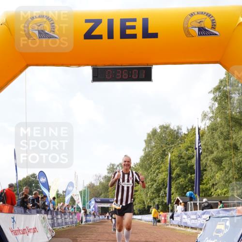 13.09.2026 - Airport Race Dennis Weichert http://msf.ph/oto/10299059 13.09.2026 10:36:35 Ziel 5138, 5301, 5399, 5400, 5428, 5477 meine-sportfotos.de