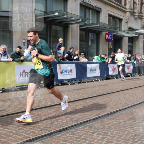 13.09.2026 - 21. swb-Marathon Bremen Strokosch-Dieckow http://msf.ph/oto/10299188 13.09.2026 10:46:53 Ziel 10319, 10744, 10898, 11060, 11187, 11212, 11269, 11344, 11462, 11608, 11650, 11651, 11814, 12048, 12195, 12298, 12415, 12470, 13528, 13545, 13589, 13613, 10289, 10445, 10504, 10590, 11155, 11199, 11212, 11661, 11783, 12035, 12364, 12375, 13511 meine-sportfotos.de