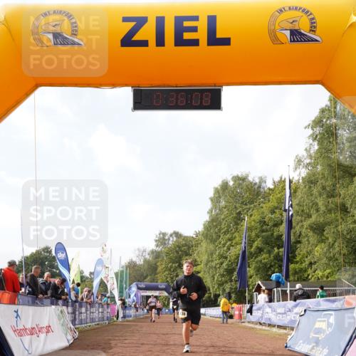 13.09.2026 - Airport Race Dennis Weichert http://msf.ph/oto/10299223 13.09.2026 10:36:42 Ziel 5110, 5138, 5301, 5319 meine-sportfotos.de