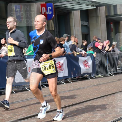 13.09.2026 - 21. swb-Marathon Bremen Strokosch-Dieckow http://msf.ph/oto/10299240 13.09.2026 10:46:58 Ziel 10189, 10310, 10319, 10744, 10898, 11187, 11269, 11462, 11650, 11651, 11814, 12048, 12195, 12298, 12415, 12470, 13528, 13545, 13589, 13613, 10289, 10445, 10504, 11060, 11199, 11212, 11344, 11608, 11661, 11783, 12364, 12375 meine-sportfotos.de