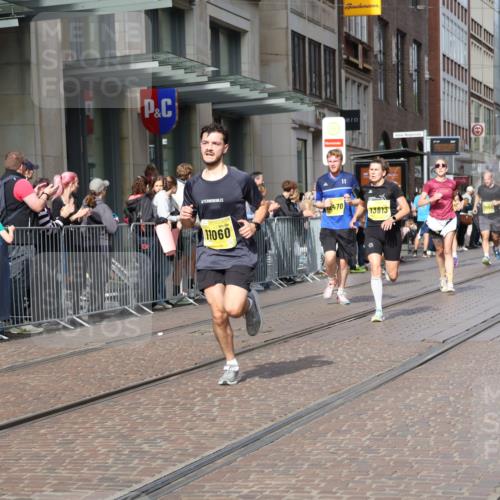 13.09.2026 - 21. swb-Marathon Bremen Strokosch-Dieckow http://msf.ph/oto/10299281 13.09.2026 10:47:00 Ziel 10189, 10310, 10319, 10744, 10807, 10898, 11187, 11269, 11462, 11650, 11651, 11814, 12048, 12195, 12298, 12415, 12470, 13528, 13545, 13589, 13613, 10289, 10445, 10504, 11060, 11199, 11212, 11344, 11608, 11661, 11783, 12364, 12375 meine-sportfotos.de