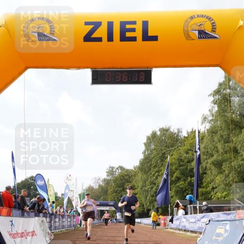 13.09.2026 - Airport Race Dennis Weichert http://msf.ph/oto/10299297 13.09.2026 10:36:46 Ziel 5110, 5138, 5319 meine-sportfotos.de