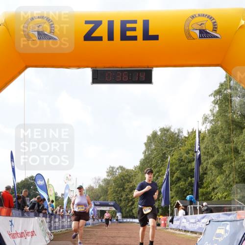 13.09.2026 - Airport Race Dennis Weichert http://msf.ph/oto/10299320 13.09.2026 10:36:47 Ziel 5110, 5138, 5319 meine-sportfotos.de