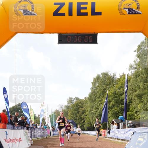 13.09.2026 - Airport Race Dennis Weichert http://msf.ph/oto/10299403 13.09.2026 10:36:58 Ziel 5227, 5228, 5252, 5445 meine-sportfotos.de