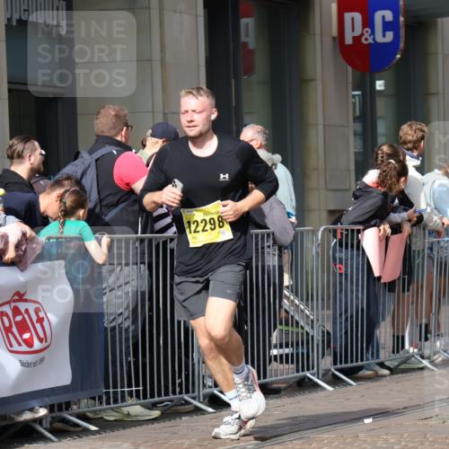 13.09.2026 - 21. swb-Marathon Bremen Strokosch-Dieckow http://msf.ph/oto/10299419 13.09.2026 10:47:10 Ziel 10189, 10210, 10223, 10270, 10310, 10319, 10594, 10807, 10860, 10873, 10898, 11130, 11187, 11269, 11462, 11469, 11646, 11809, 12048, 12195, 12296, 12298, 12318, 12547, 13521, 13528, 13545, 10289, 10445, 10504, 10744, 11060, 11199, 11212, 11344, 11608, 11650, 11651, 11661, 11783, 11814, 12364, 12375, 12415, 12470, 13589, 13613 meine-sportfotos.de