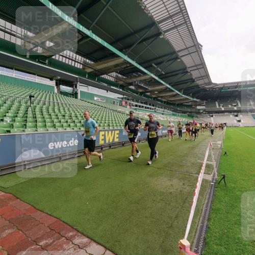 13.09.2026 - 21. swb-Marathon Bremen Michael Burmester http://msf.ph/oto/10299459 13.09.2026 10:37:28 Laufen im Stadion 10090, 10091, 10092, 10150, 10153, 10154, 10160, 10186, 10187, 10190, 10198, 10205, 10237, 10251, 10257, 10263, 10272, 10273, 10274, 10275, 10278, 10283, 10291, 10296, 10305, 10315, 10323, 10327, 10331, 10332, 10338, 10370, 10375, 10376, 10382, 10390, 10403, 10411, 10420, 10429, 10432, 10439, 10444, 10465, 10481, 10488, 10497, 10500, 10516, 10531, 10560, 10569, 10598, 10607, 10613, 10633, 10647, 10648, 10654, 10659, 10663, 10674, 10823 meine-sportfotos.de
