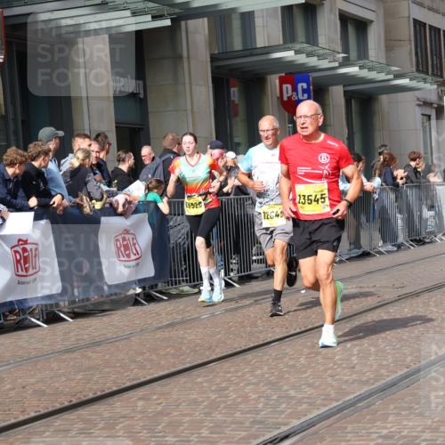 13.09.2026 - 21. swb-Marathon Bremen Strokosch-Dieckow http://msf.ph/oto/10299477 13.09.2026 10:47:12 Ziel 10189, 10210, 10223, 10270, 10310, 10319, 10594, 10807, 10860, 10873, 10898, 11130, 11187, 11269, 11462, 11469, 11646, 11809, 12048, 12077, 12195, 12296, 12318, 12547, 13521, 13528, 13545, 10289, 10445, 10504, 10744, 11060, 11199, 11212, 11344, 11462, 11608, 11650, 11651, 11661, 11783, 11814, 12298, 12364, 12415, 12470, 13589, 13613 meine-sportfotos.de