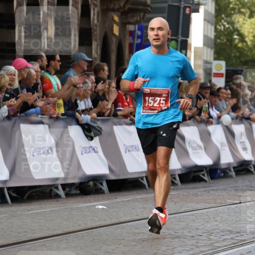 13.09.2026 - 21. swb-Marathon Bremen Strokosch-Dieckow http://msf.ph/oto/10299506 13.09.2026 12:46:52 Ziel 238, 841, 1253, 1391, 1525, 649 meine-sportfotos.de