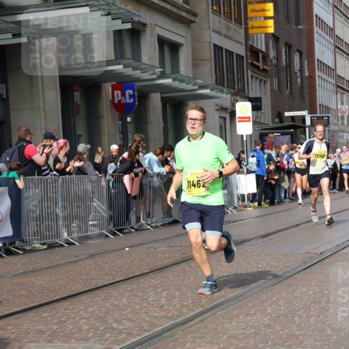 13.09.2026 - 21. swb-Marathon Bremen Strokosch-Dieckow http://msf.ph/oto/10299530 13.09.2026 10:47:14 Ziel 10189, 10210, 10223, 10270, 10310, 10393, 10594, 10807, 10860, 10873, 10898, 11130, 11269, 11469, 11646, 11809, 11894, 12077, 12195, 12296, 12318, 12547, 13521, 13528, 13545, 10289, 10319, 10504, 10744, 11060, 11187, 11199, 11212, 11344, 11462, 11608, 11650, 11651, 11661, 11783, 11814, 12048, 12298, 12415, 12470, 13528, 13589, 13613 meine-sportfotos.de