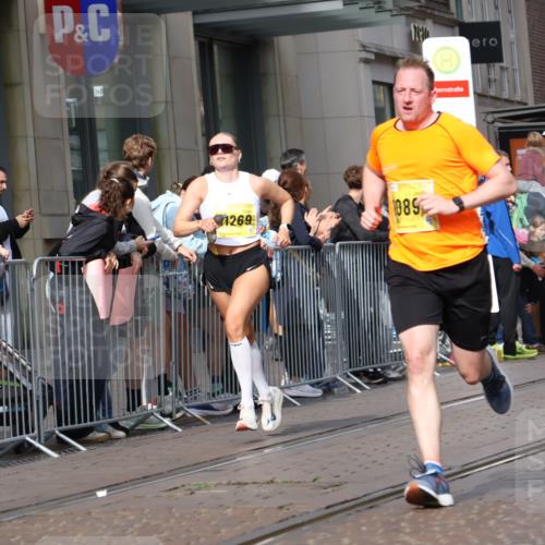 13.09.2026 - 21. swb-Marathon Bremen Strokosch-Dieckow http://msf.ph/oto/10299595 13.09.2026 10:47:18 Ziel 10172, 10189, 10210, 10223, 10270, 10310, 10393, 10592, 10594, 10807, 10860, 10873, 11018, 11130, 11469, 11634, 11646, 11809, 11894, 12077, 12195, 12296, 12318, 12547, 13521, 10319, 10744, 10898, 11060, 11187, 11212, 11269, 11344, 11462, 11608, 11650, 11651, 11814, 12048, 12195, 12298, 12415, 12470, 13528, 13545, 13589, 13613 meine-sportfotos.de