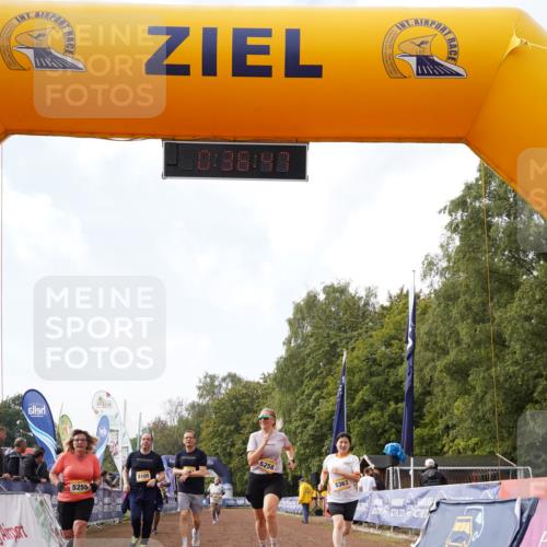 13.09.2026 - Airport Race Dennis Weichert http://msf.ph/oto/10299707 13.09.2026 10:37:20 Ziel 5016, 5017, 5105, 5107, 5255, 5258, 5363, 5462 meine-sportfotos.de