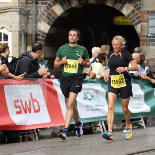 13.09.2026 - 21. swb-Marathon Bremen Strokosch-Dieckow http://msf.ph/oto/10299713 13.09.2026 10:50:31 Ziel 10170, 10876, 11111, 11128, 11178, 11415, 11497, 11499, 12240, 12269, 12510, 10267, 10764, 11220, 11276, 11664, 11753, 11774, 12052, 12070, 12309, 12488, 13544 meine-sportfotos.de