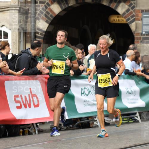 13.09.2026 - 21. swb-Marathon Bremen Strokosch-Dieckow http://msf.ph/oto/10299754 13.09.2026 10:50:32 Ziel 10170, 10876, 11111, 11128, 11178, 11415, 11497, 11499, 12240, 12269, 12510, 10267, 10764, 11220, 11664, 11753, 11774, 11961, 12052, 12070, 12309, 12488, 13544 meine-sportfotos.de