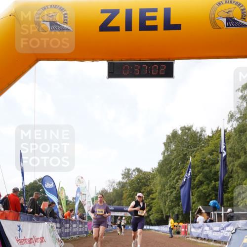 13.09.2026 - Airport Race Dennis Weichert http://msf.ph/oto/10299797 13.09.2026 10:37:35 Ziel 5303, 5397, 5405 meine-sportfotos.de