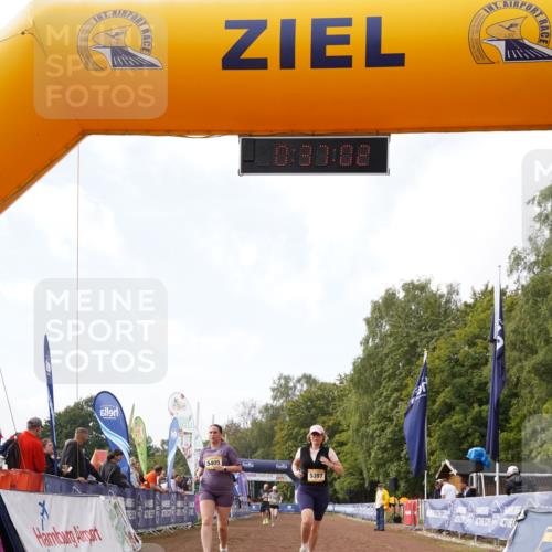 13.09.2026 - Airport Race Dennis Weichert http://msf.ph/oto/10299802 13.09.2026 10:37:35 Ziel 5303, 5397, 5405 meine-sportfotos.de