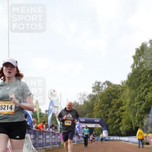 13.09.2026 - Airport Race Dennis Weichert http://msf.ph/oto/10299847 13.09.2026 10:37:44 Ziel 5176, 5214, 5303, 5387 meine-sportfotos.de