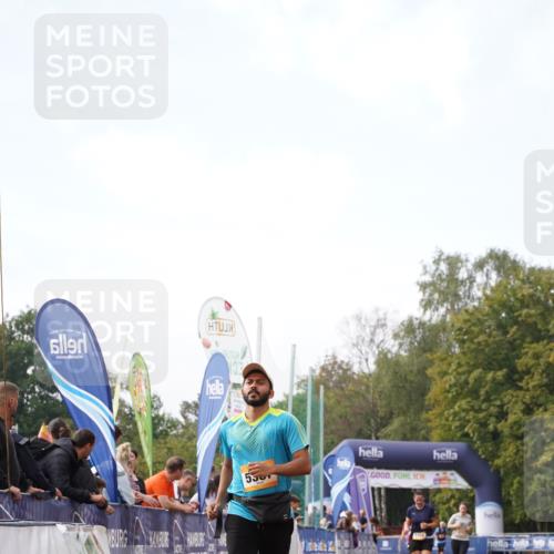 13.09.2026 - Airport Race Dennis Weichert http://msf.ph/oto/10299863 13.09.2026 10:37:49 Ziel 5176, 5214, 5268, 5387 meine-sportfotos.de