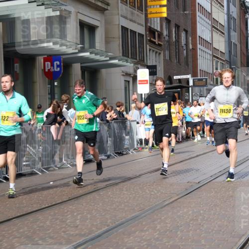 13.09.2026 - 21. swb-Marathon Bremen Strokosch-Dieckow http://msf.ph/oto/10299878 13.09.2026 10:47:30 Ziel 10172, 10210, 10393, 10592, 10594, 10860, 11018, 11130, 11360, 11634, 11735, 11809, 11894, 12077, 12278, 12487, 12547, 12558, 10189, 10223, 10270, 10310, 10319, 10807, 10873, 10898, 11187, 11269, 11462, 11469, 11646, 11650, 11651, 11814, 12048, 12195, 12296, 12298, 12318, 13521, 13528, 13545, 13589 meine-sportfotos.de