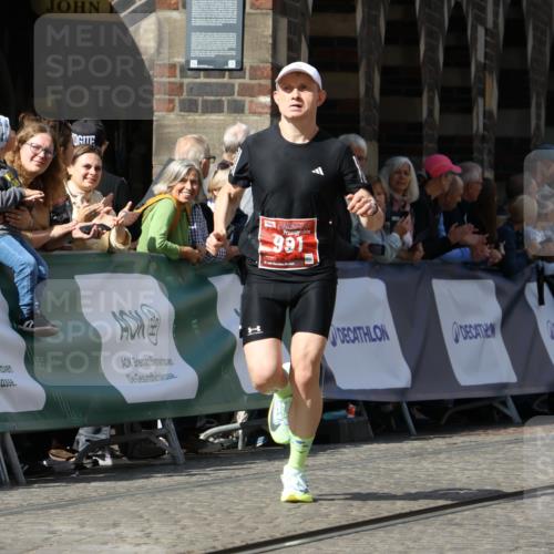 13.09.2026 - 21. swb-Marathon Bremen Strokosch-Dieckow http://msf.ph/oto/10299880 13.09.2026 12:48:09 Ziel 875, 991, 1161, 1783 meine-sportfotos.de